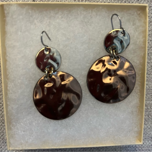 Beautiful Dana Buckman, copper and gold colored dangle earrings - Picture 5 of 5